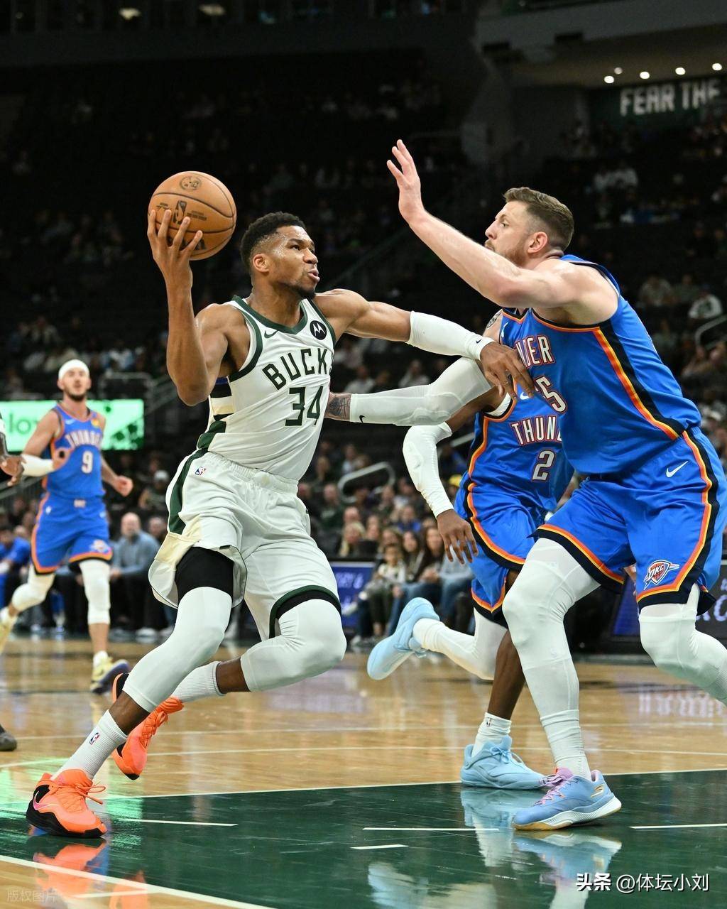 lol段位查询-包含集结日密尔沃基雄鹿门线救险:NBA总决赛节点到来,引发热议,年轻球员得到机会的词条